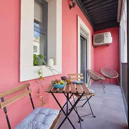 Sunny Terrace T1 Apartment Lisbon